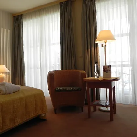 Dorint & Ostseebad Отель