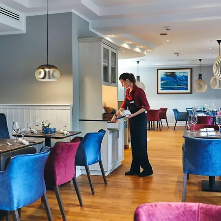 Dorint & Ostseebad 4* Вустров