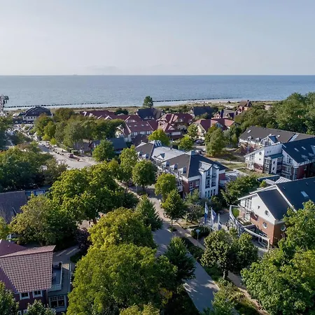 Отель Dorint & Ostseebad Вустров